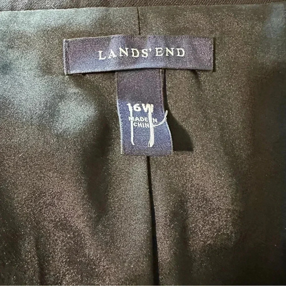 Lands End women's size 16W black 2 button blazer - Picture 5 of 6